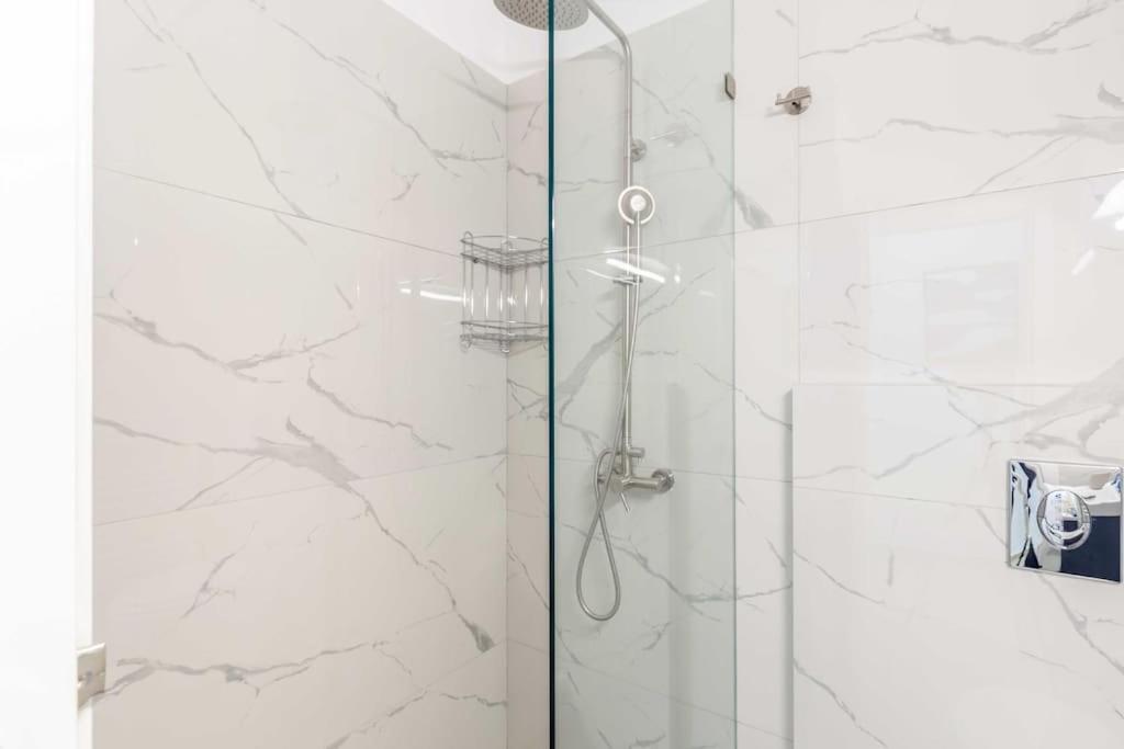 A Newly Fully Renovated Studio Atenas Exterior foto