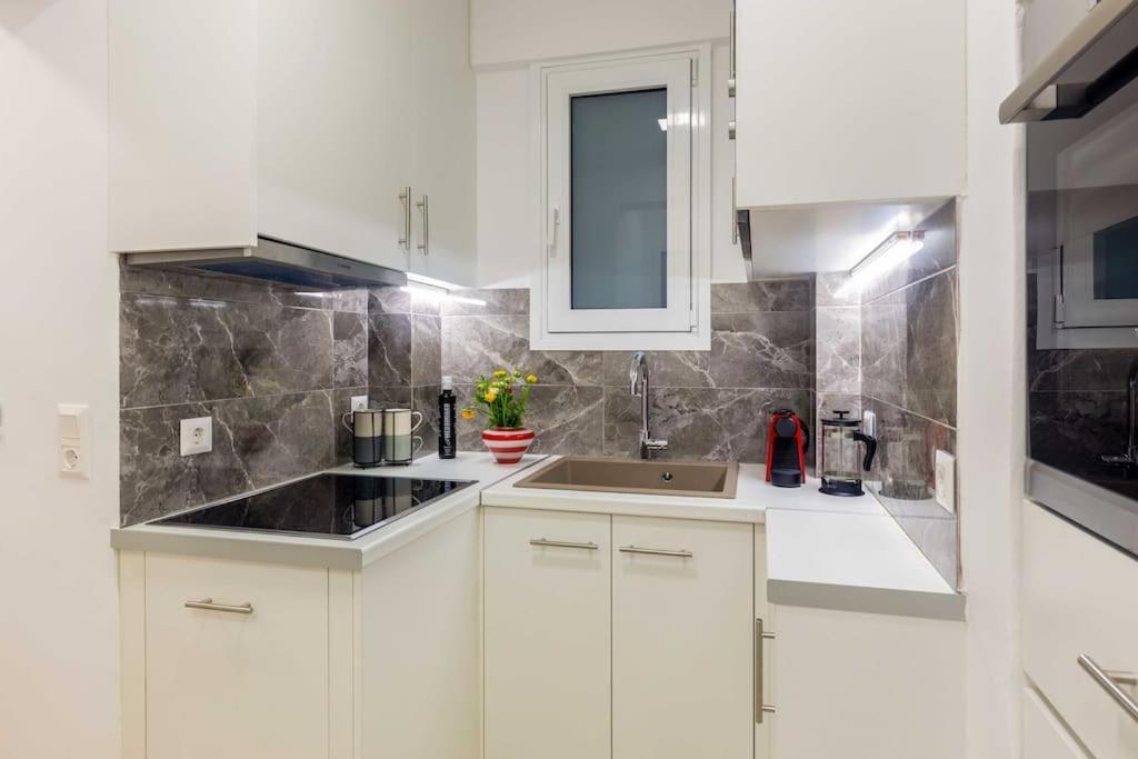 A Newly Fully Renovated Studio Atenas Exterior foto