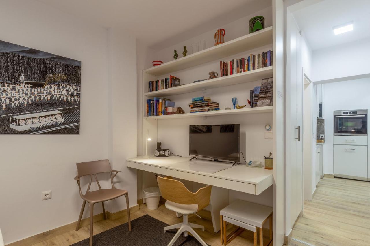 A Newly Fully Renovated Studio Atenas Exterior foto